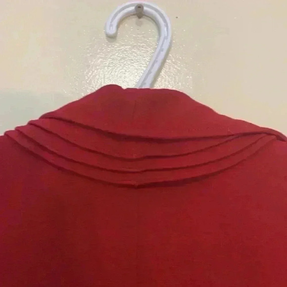 Tahari Petite ASL Red Jacket, Fitted, Lined, 3/4 Sleeve,Mid weight, Size 4 - Picture 7 of 9